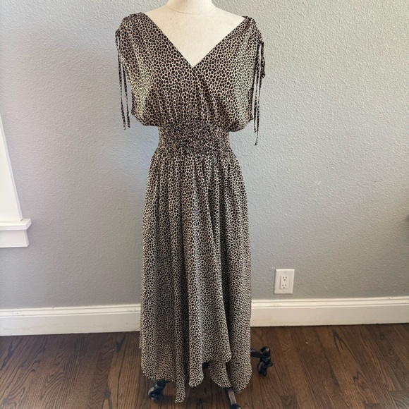 Banana Republic Giraffe Print Midi Dress Size 12 EUC - Picture 2 of 10